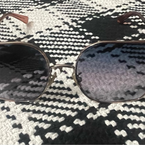 Coach Rose Gold Oversized Sunglasses - Picture 5 of 7